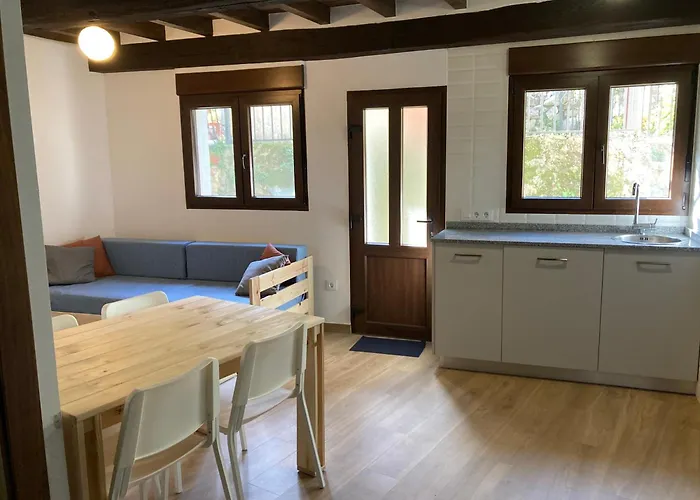 - Acogedora Y Calida Vivienda 아파트 Monforte de la Sierra